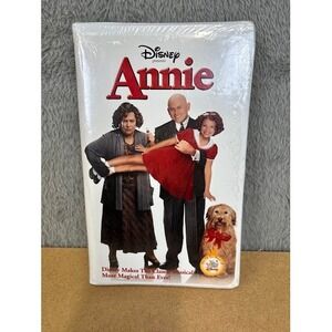 Disney Annie VHS 1999 Movie New Sealed White Clamshell Kathy Bates Music Theater